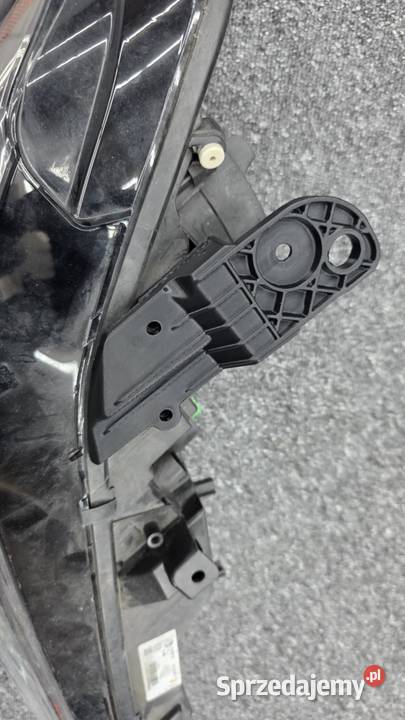 Reperaturka górnego mocowania reflektora Alfa Kielcza