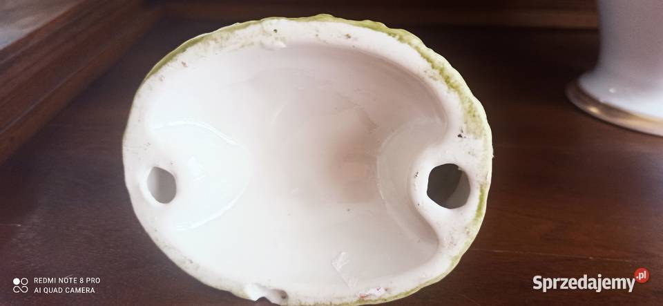 Figurka porcelanowa Pary Z koszyczkiem kwiatów