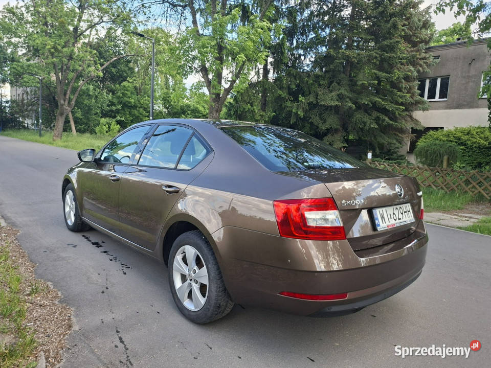 koda Octavia salon polska 14 150 III 2013 ASR (kontrola trakcji)