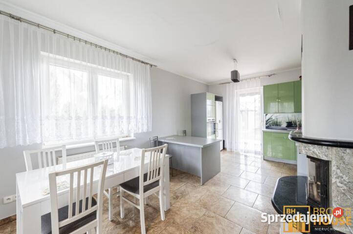 Dom wolnostojący 261m2 Kup 1180m2 sprzedam