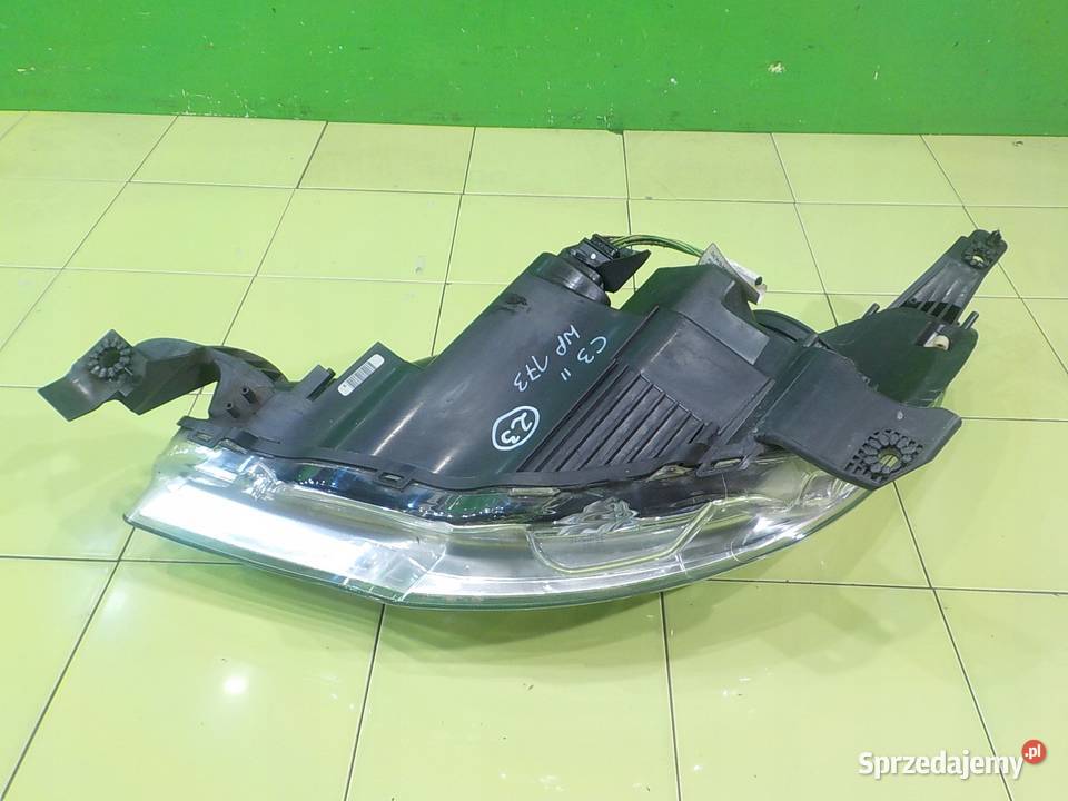 CITROEN C3 II LIFT 12 B 16r 5D lampa prawa przod Suków sprzedam