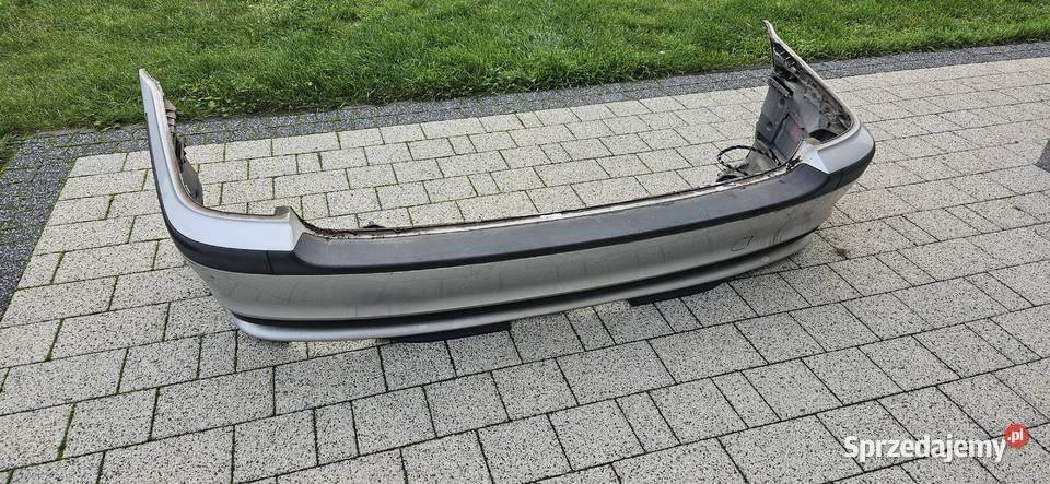 Zderzak tył tylne BMW E46 touring kombi Wykroty