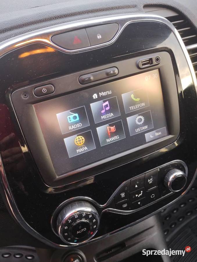 Sprzedam Renault Captur 15dci 2015r tempomat