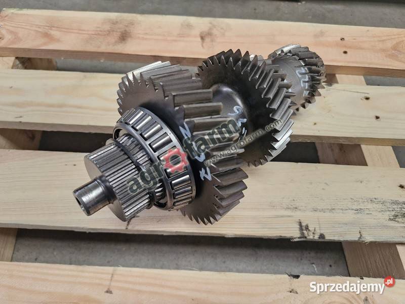 Wał napędowy skrzyni biegów Deutz Agrotron 485