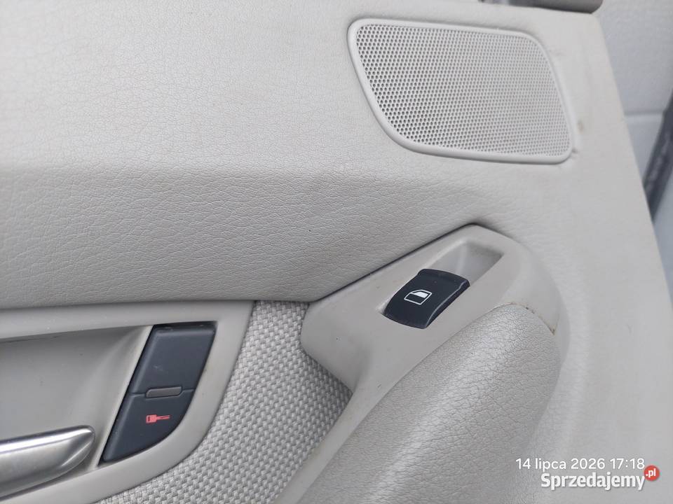 AUDI A8 D3 42 TDI 0510 TAPICERKA DRZWI LEWA TYL Tapicerki samochodowe świętokrzyskie Włoszczowa