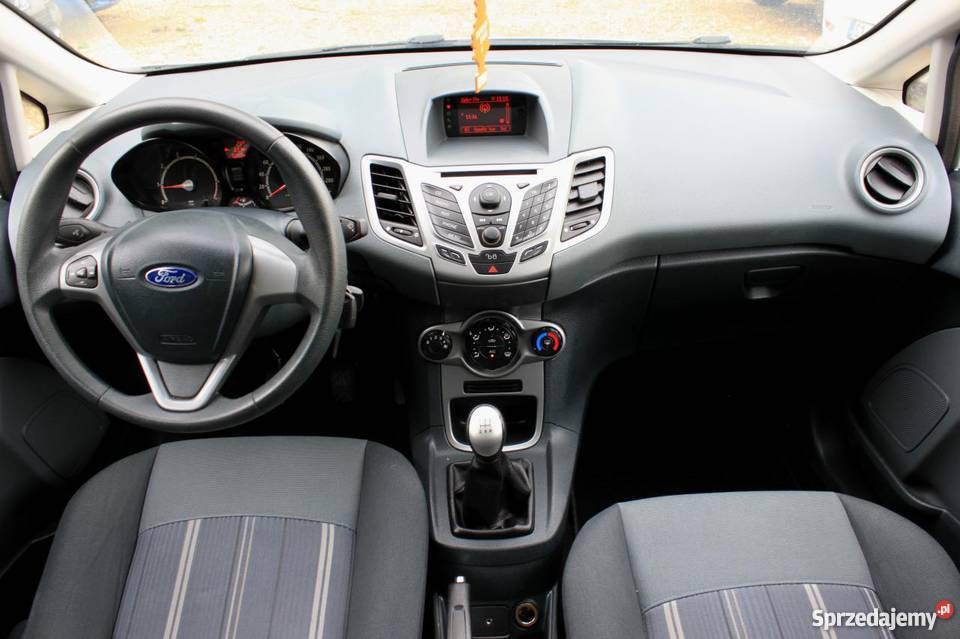Do sprzedania Ford Fiesta bialy centralny zamek Sosnowiec sprzedam