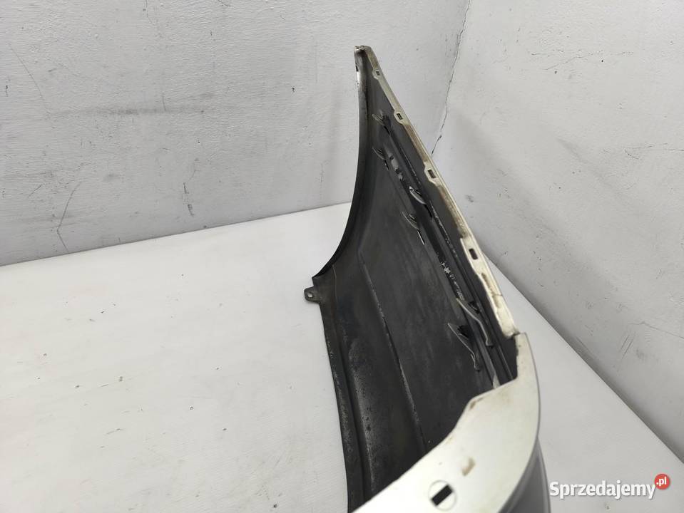 ZDERZAK TYŁ TYLNY TOYOTA AVENSIS II T25 KOMBI wielkopolskie