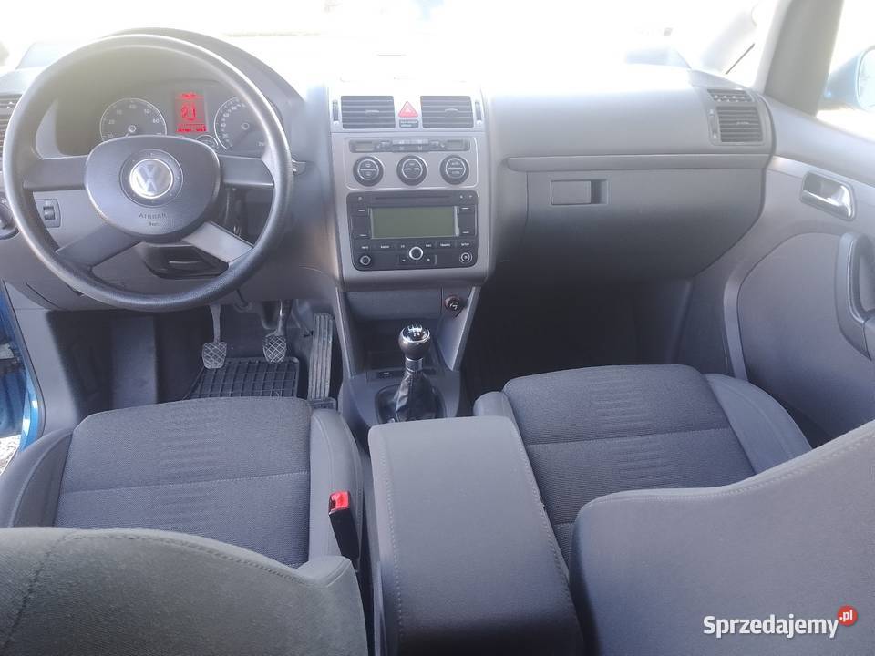 Vw Touran 16 mpi benzyna garażowany Tuchola