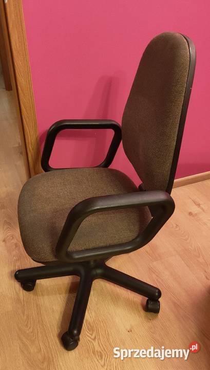 Fotel biurowy na kółkach Wrocław