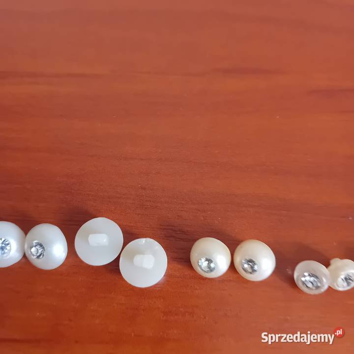 stare guziki powojenne Dębno