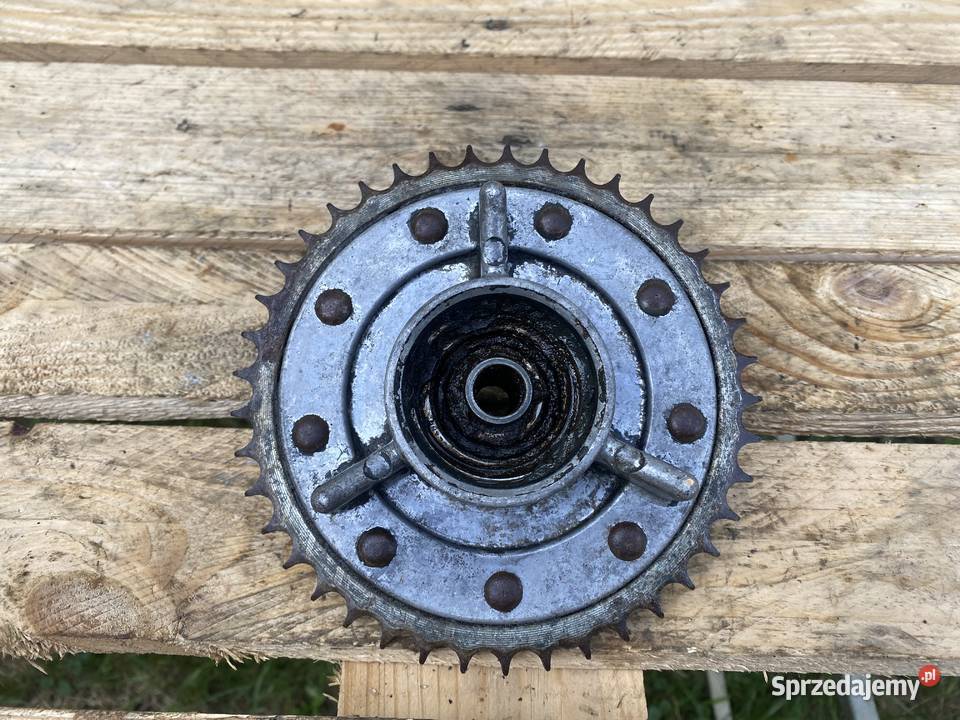 ZĘBATKA KOŁA TYŁ WSK 175 4 TYLNA Elementy nadwozia małopolskie Kraków sprzedam
