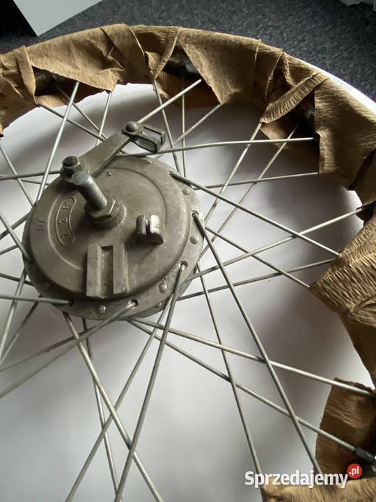 Koło nowe 19 komar ogar PRL epoka