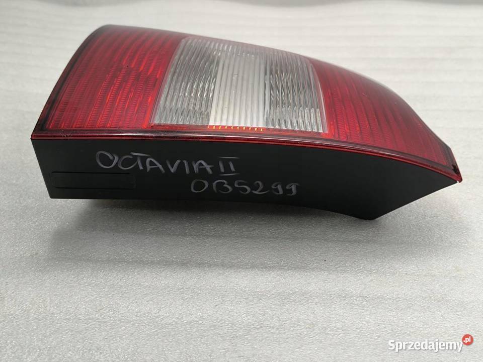 LAMPA LEWY TYŁ KOMBI SKODA OCTAVIA II 1Z9945095A