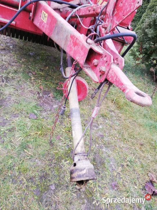 Przyczepa samozbierająca marki Strautmann sprzedam