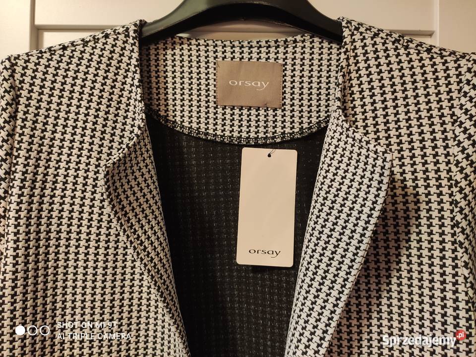 Nowy pudełkowy żakiet żakiecik kurteczka