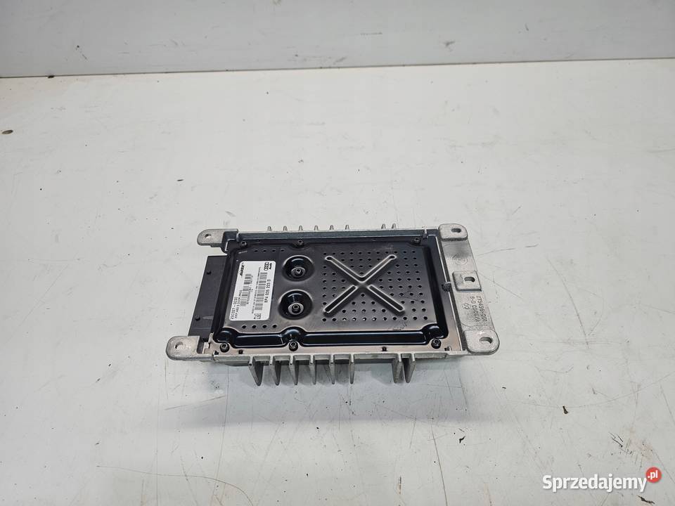 WZMACNIACZ BOSE AUDI A3 8P LIFT 8P4035223D osobowe