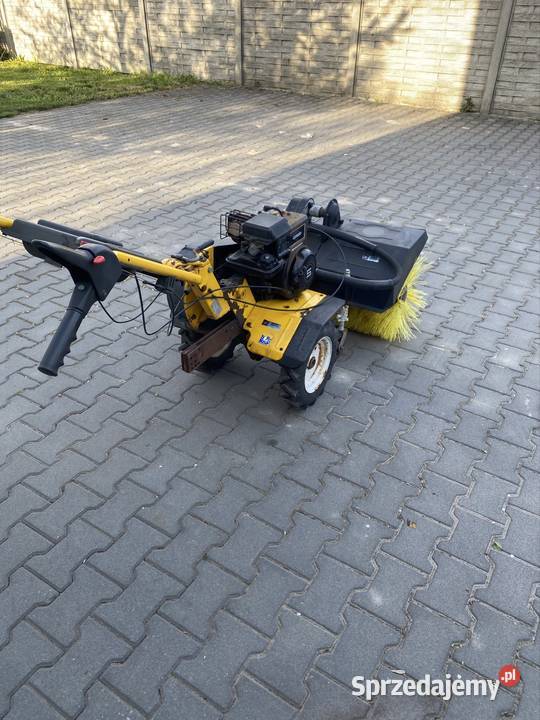 Zamiatarka odśnieżarka Wolbrom