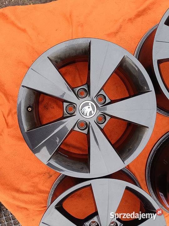 Komplet felg oryginalne skoda 16