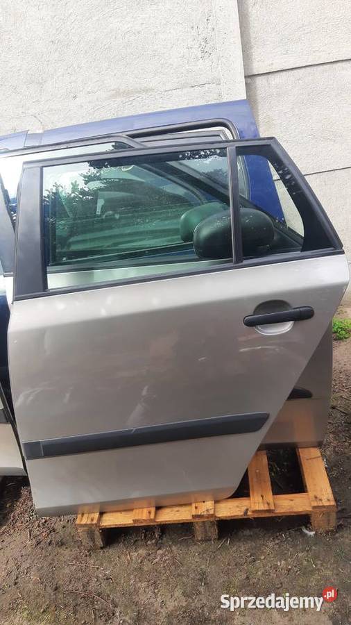 drzwi lewe tylne Skoda Fabia II lak 9202 0714r osobowe Dębno