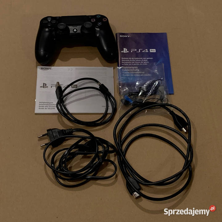 SONY Playstation 4 Pro 1TB CUH7216B KONSOLA PAD