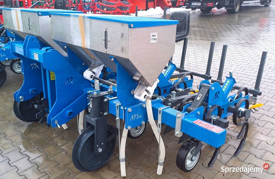 Pielnik 3 sekcyjny ADROL z gwiazdami i wałkami Wola Różaniecka sprzedam