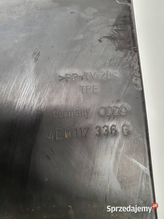 KIEROWNICA POWIETRZA AUDI A8 D3 30 TDI Kierownice powietrza Przystajń