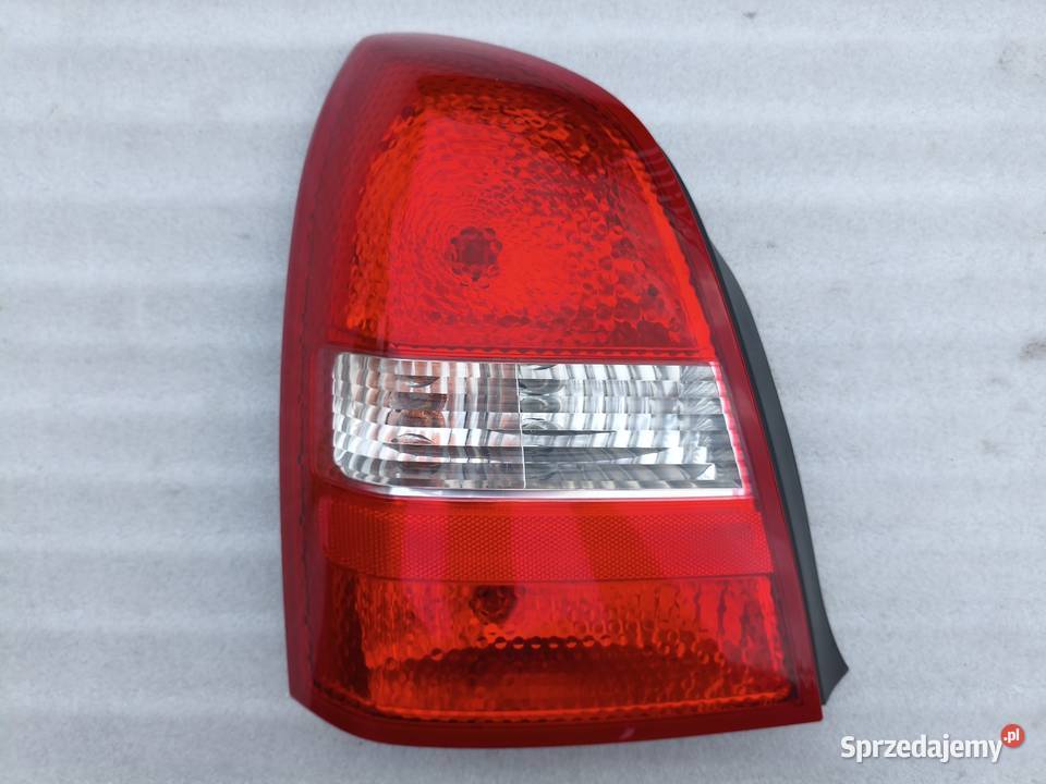 Lampa Lewy Tył Tylna Lewa Nissan Primera P12 mazowieckie Wyszków
