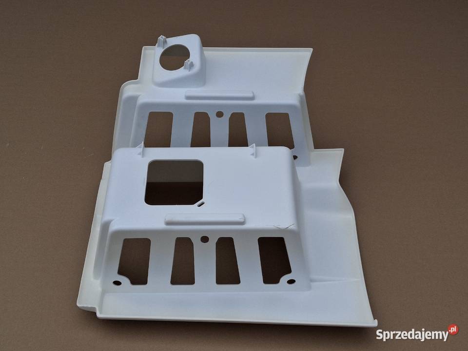 MAN TGS TG3 STOPIEŃ DOLNY PRAWY WNĘKA OBUDOWA ciężarowe Bieleń