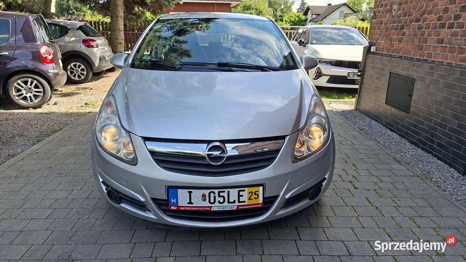 Opel Corsa 14 16V Automatik Color Edition Hatchback