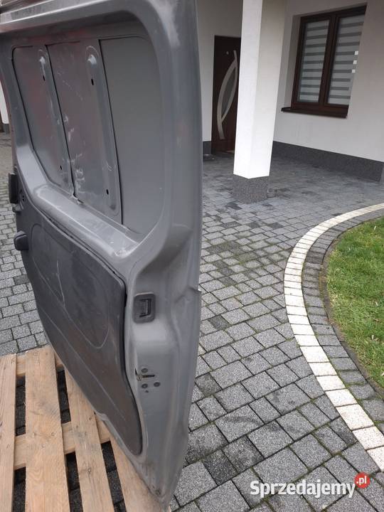 Drzwi przesuwne prawe Renault trafic III Niżowa