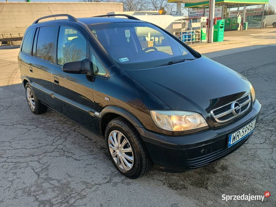Opel Zafira 18 benzyna LPG 2003r 7 osób hak 284000km Radom