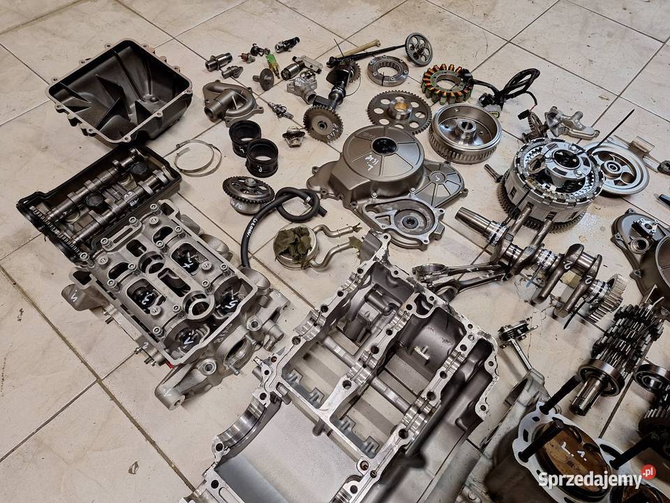 Aprilia Tuono 660 silnik części wał kapa