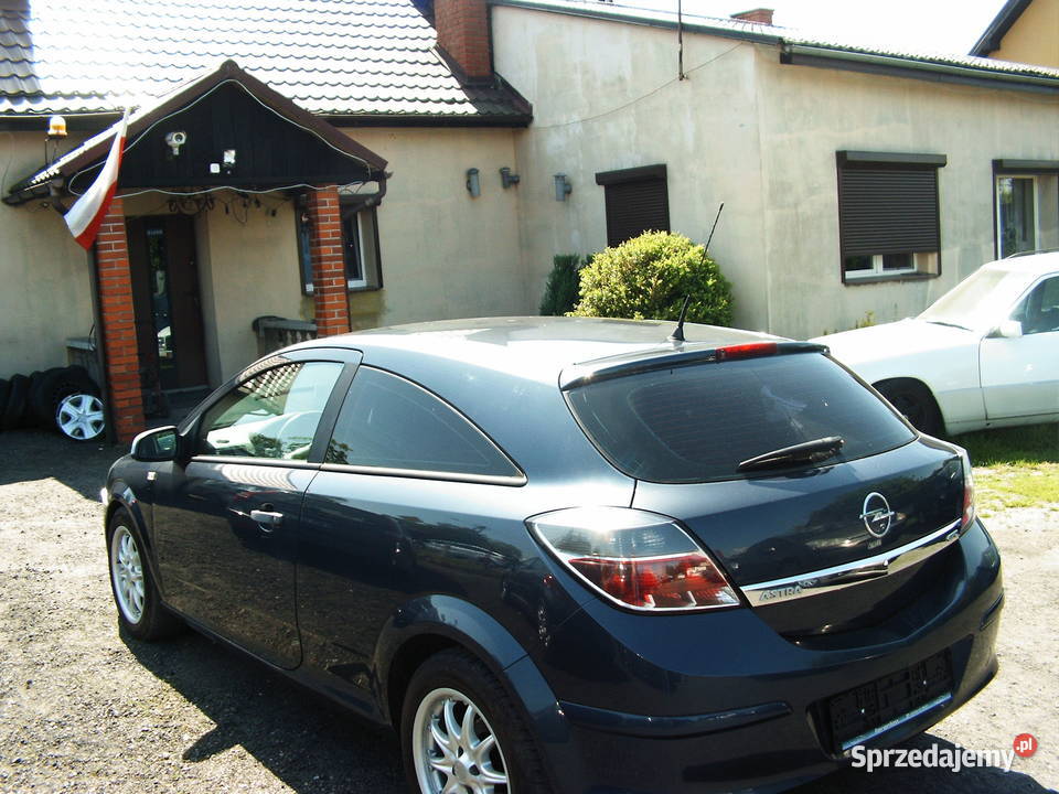 Opel Astra 14 GTC 2009 r lakier metallic wielkopolskie Września