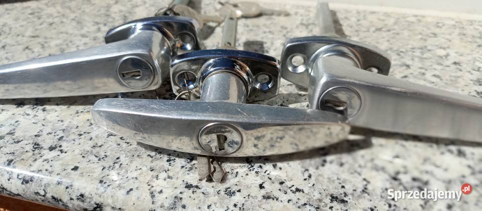 Klamki drzwi DDR z epoki dostawcze dolnośląskie Bolesławiec