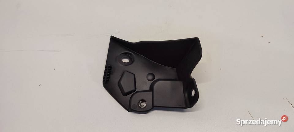 VOLVO XC40 OSŁONA ZAWIASU MASKI LEWA 31479538