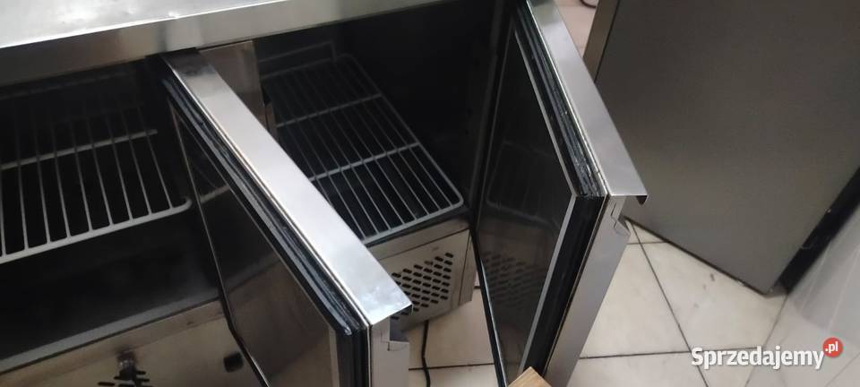 Sprzedam profesjonalny stół chłodniczy 3drzwiowy