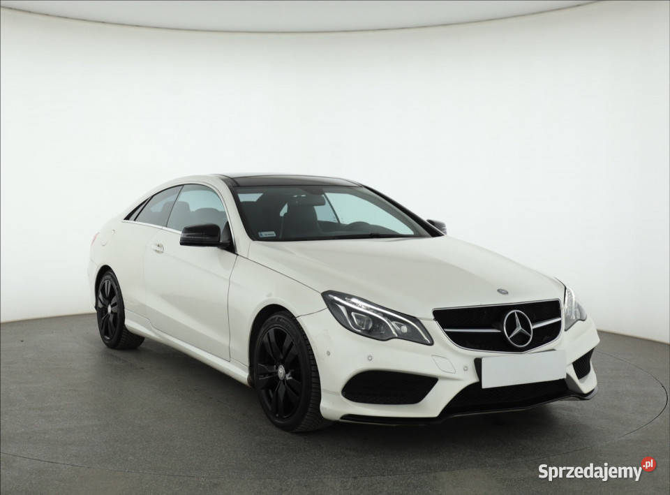 Mercedes E E 200 biały Piaseczno