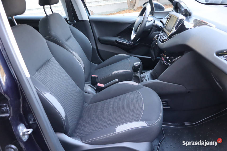 Peugeot 208 12 PureTech Zabrze sprzedam