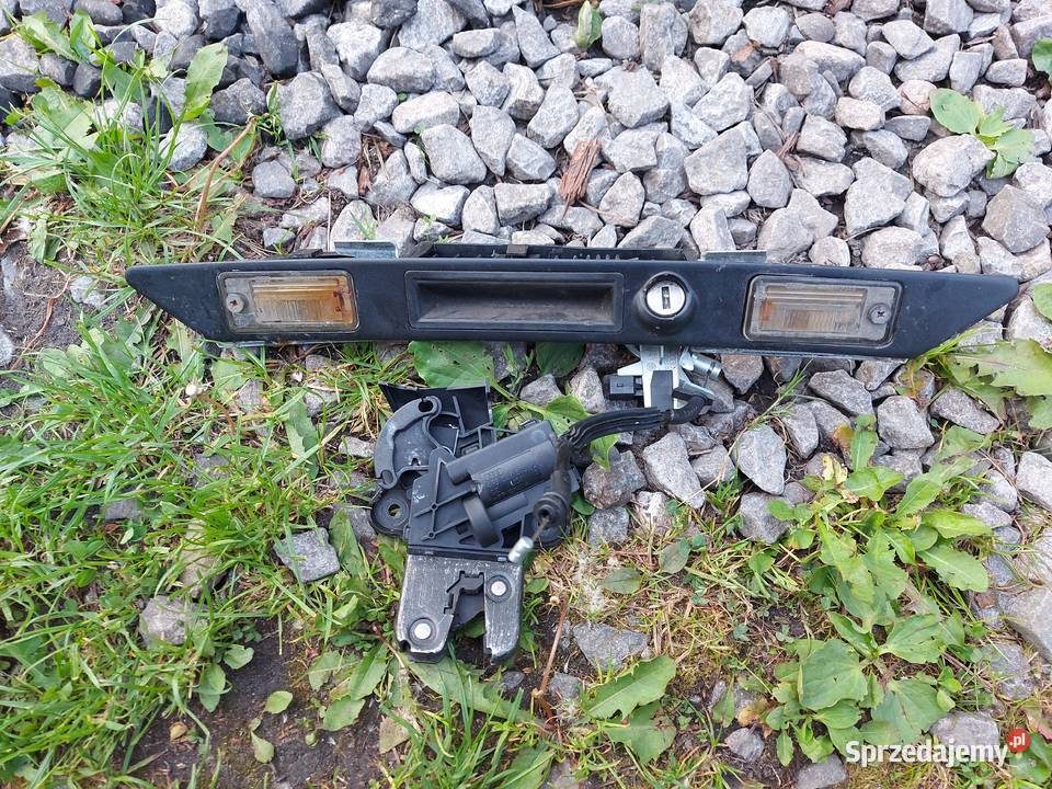 Zamek klamka mikrostyk klapy tylnej tył Audi A6 Zamki, wkładki i kluczyki Tychy
