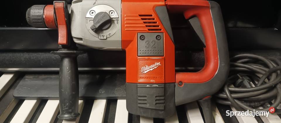 Młotowiertarka z wymienną głowicą Milwaukee 230v Nowa Sól