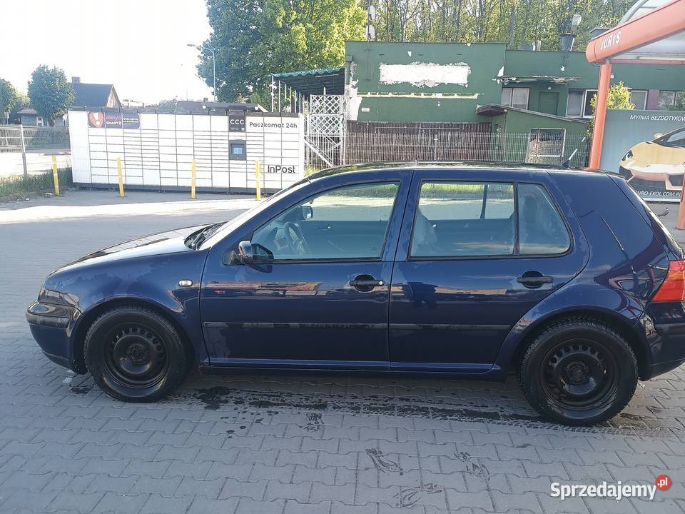 Sprzedam Volkswagena Golfa IV 1998 r 14 benzyna Pionki