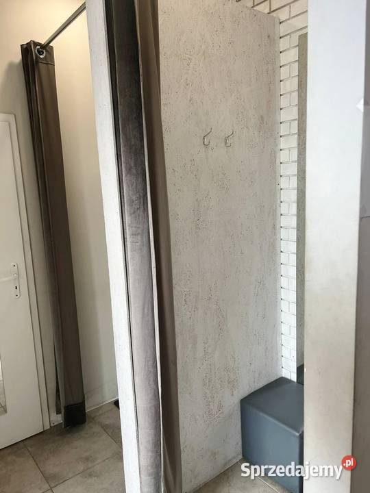 Sprzedam wyposażenie sklepu z odzieżą damską Zduńska Wola