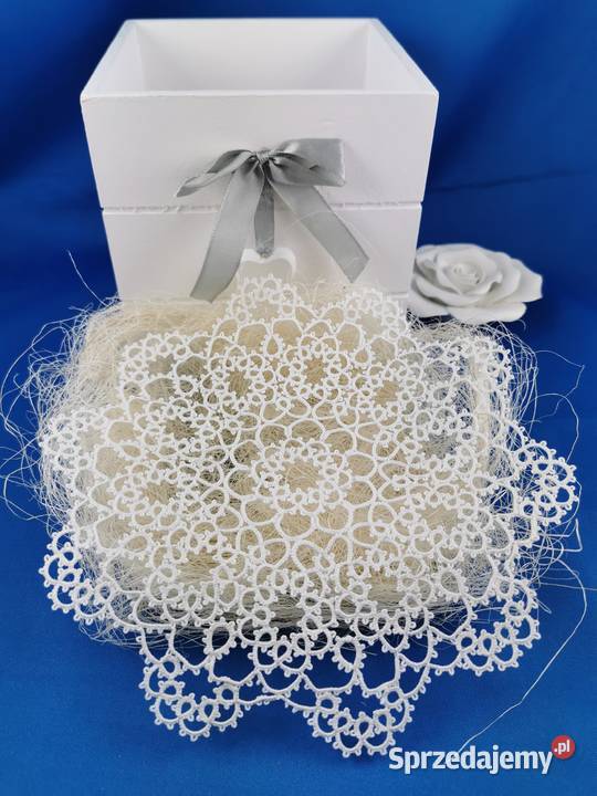 Serwetka frywolitkowa Wiśniowa