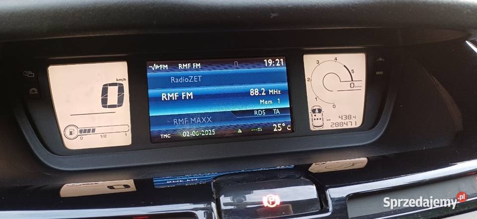 Citroena C4 Grand Picasso Exclusive z 2009 r 16 światła przeciwmgielne Kielce