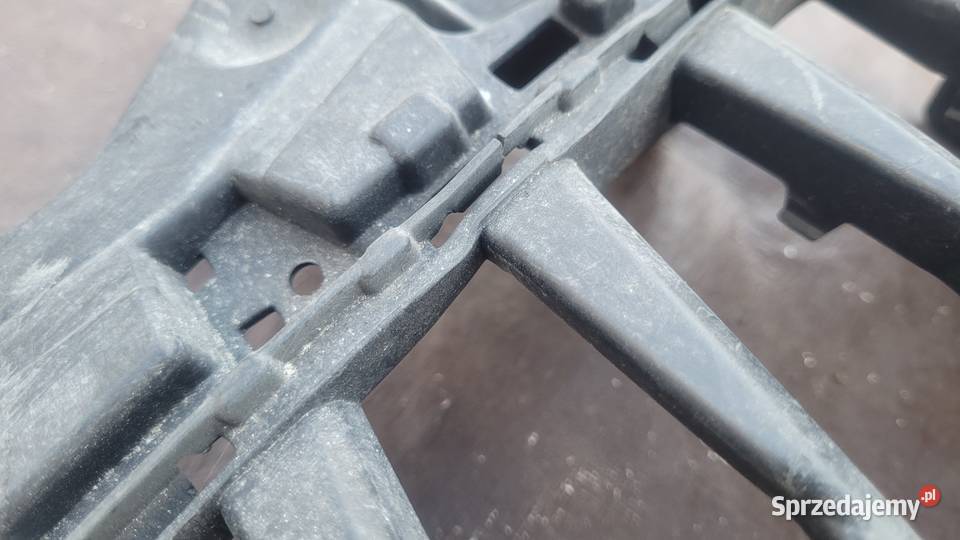 AUDI A3 8V ATRAPA GRILL PRZÓD 8V3853651 1322 osobowe Ruda Śląska