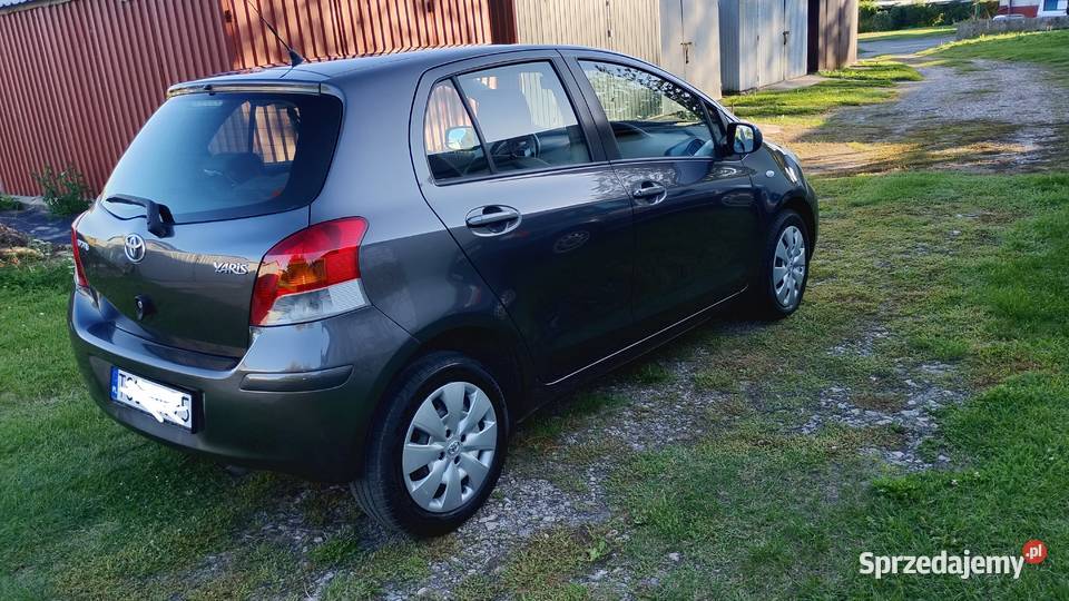 Toyota Yaris 13 B 1016 biegówSuper stanz Niemiec pierwszy właściciel Yaris Toyota Opatów