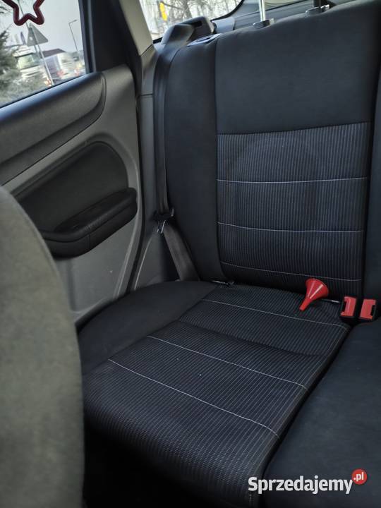 Sprzedam samochód Ford Focus MK2 benzynaLPG 4/5 Konin