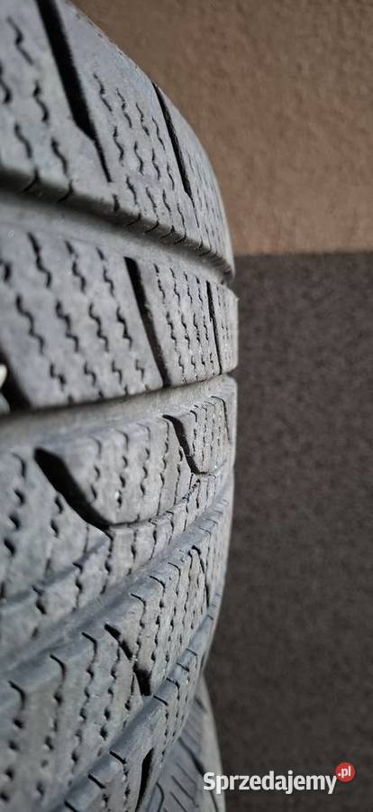 Opony zimowe 235 60 18 Samochodowe Ustroń