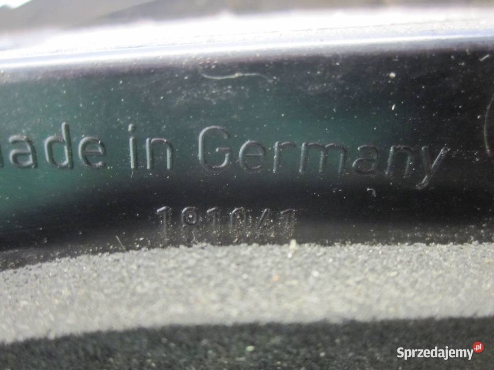 GOLF VI 12r lampa lewa tył w klapie 18106201