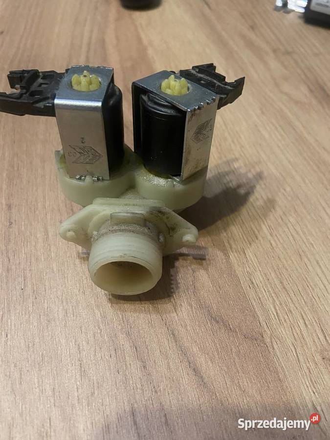 Pompagrzałka zaworypralki Zanussi ZWQ6100 Pleszew